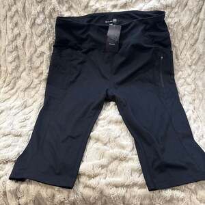 Emlovm Women's 3XL High Waisted Bermuda Hiking Shorts with Zipper Pockets Black